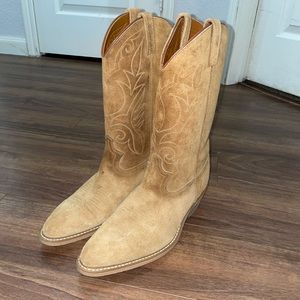 Tan Suede Western /Cowgirl Cowboy Boots